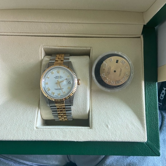 36MM Rolex date just in great condition with two dials - Picture 3 of 3